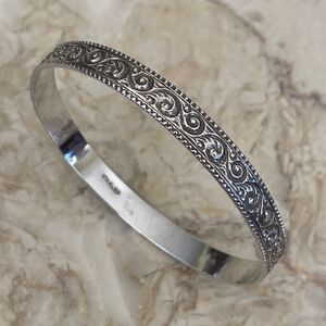 Vintage 925 Sterling Silver Handcrafted Bangle Bracelet